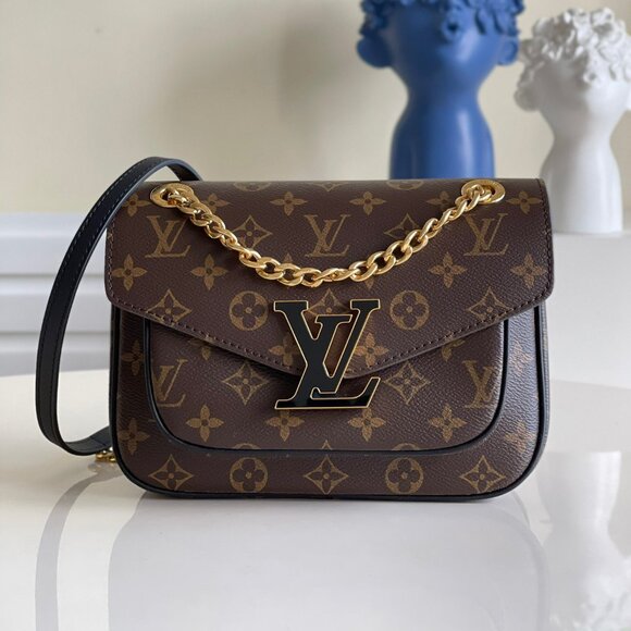 Louis Vuitton Compact Passy ​Shoulder Bag - Picture 1 of 7